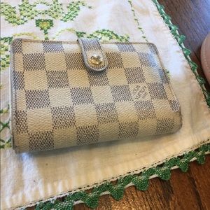 Authentic Louis Vuitton Azul Damier Kiss Wallet